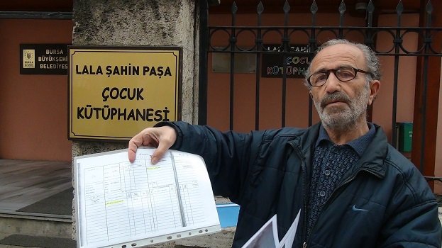 7 asırlık medrese olan Lala Şahin Paşa Çocuk Kütüphanesi'ne, restorasyon sırasında yapılan tuvalet vatandaşın tepkisini çekti.