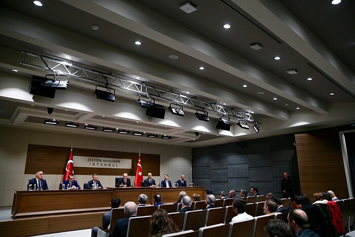 Cumhurbaşkanı Recep Tayyip Erdoğan Atatürk Havalimanı'nda konuşuyor
