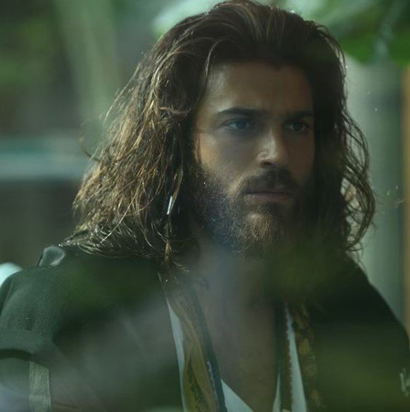 can yaman erkenci kuş