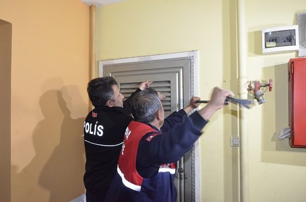 dini nikahlı eş
