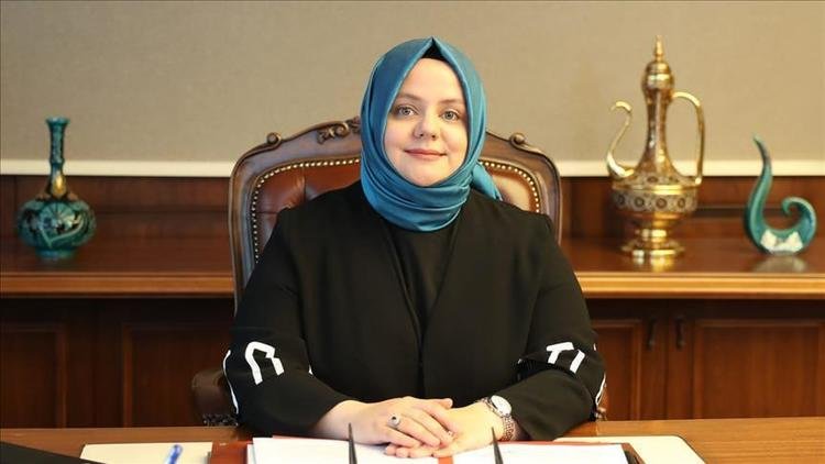 zehra zümrüt selçuk