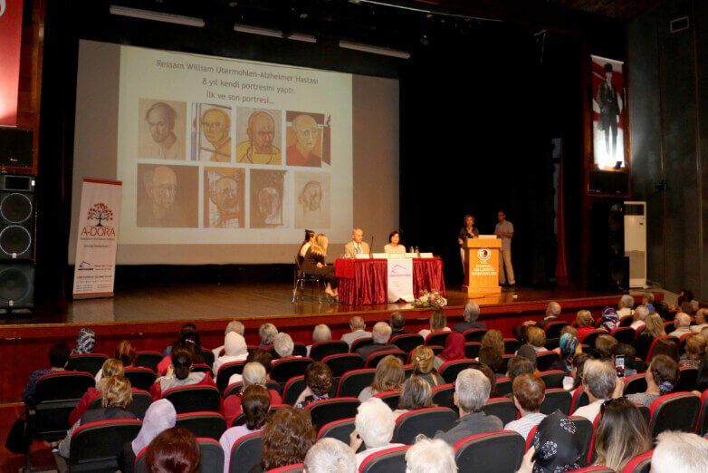 Alzheimer Konferansı’nda hasta yakınları bilgilendirildi!