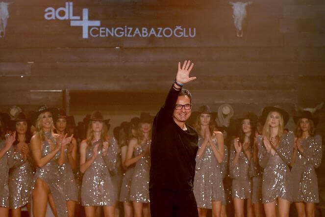 Çağla Şıkel, ‘Düello’ defilesine damga vurdu!