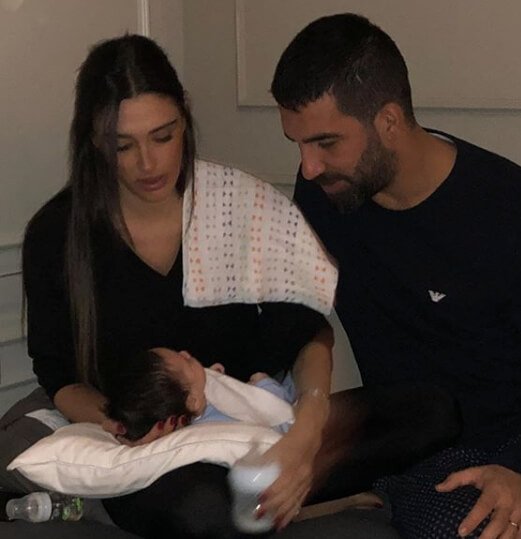 Arda Turan’dan romantik paylaşım!