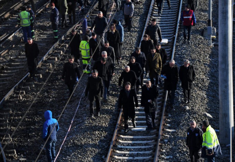 Ankara'da bakım için götürülen yolcu treni raydan çıktı