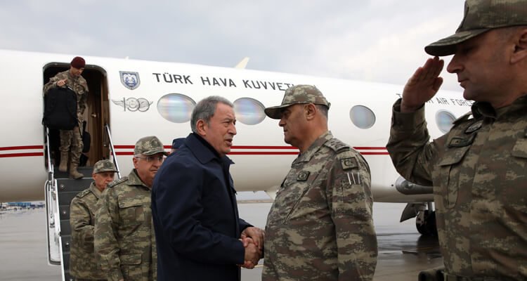 Hulusi Akar, Orgeneral Yaşar Güler ve Ümit Dündar Suriye sınırında