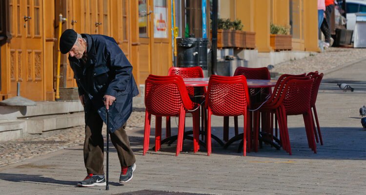 Avrupa'da koronavirüs tedbirleri sıkılaştırılıyor